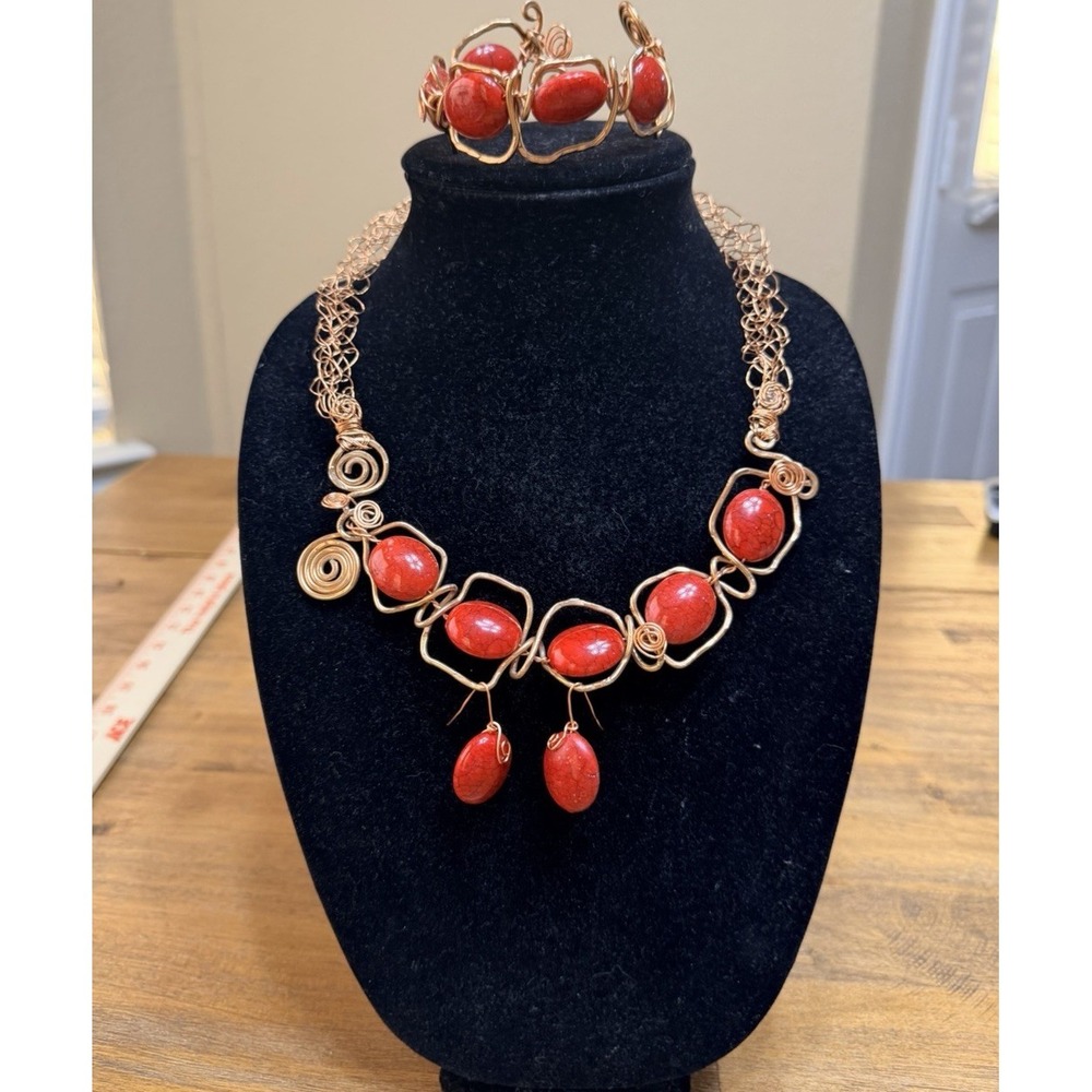 CAROLYN COLE ORIGINALS Copper Red Stones‎ Set Necklace Bracelet Earrings